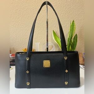 MCM BLACK LONG HANDLE TOTE